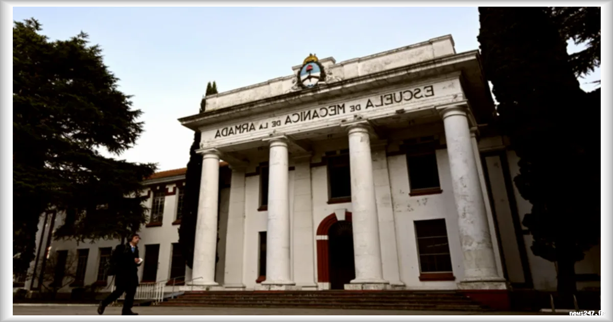 50 ans après le coup d’État militaire argentin, l'ESMA, lieu emblématique de la torture, attaqué par Javier Milei