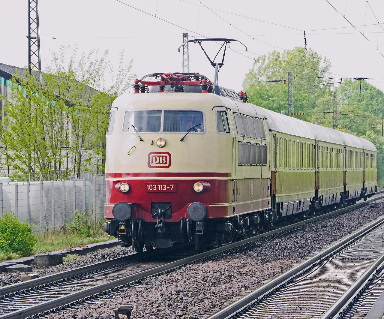À 103 ans, elle défie le temps : son secret beauté sans régime ni crème miracle