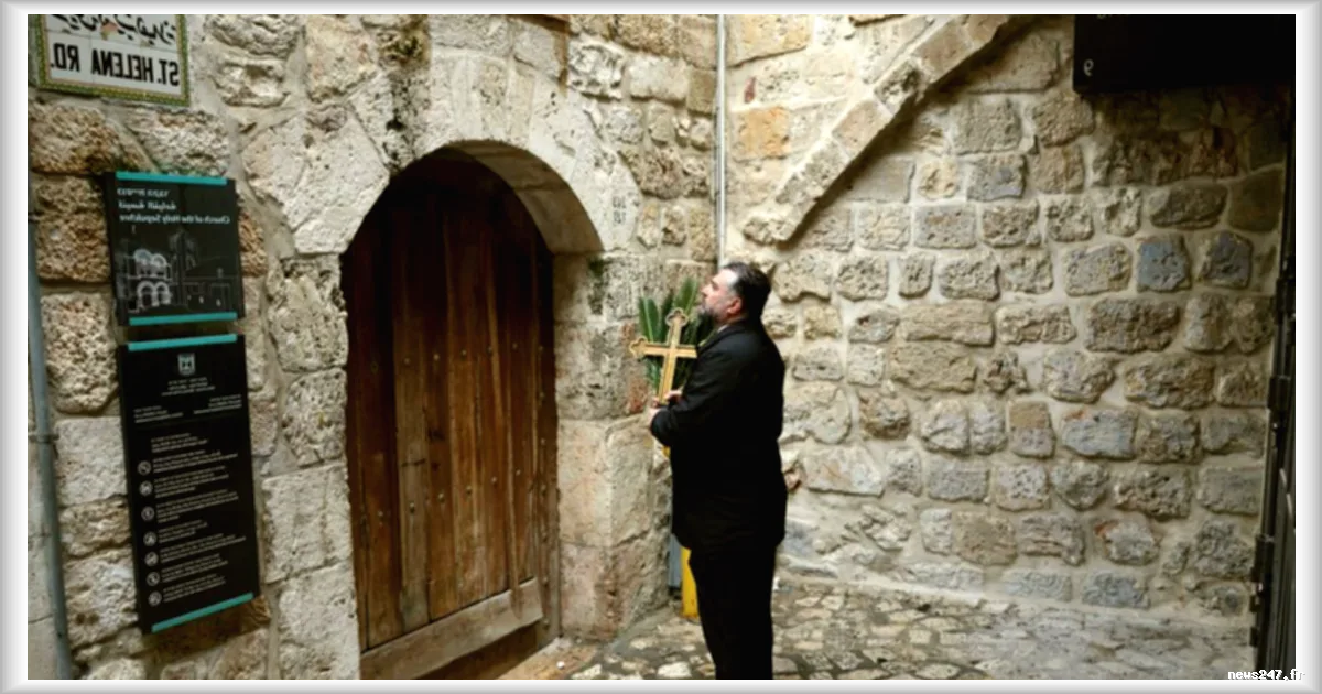 À Jérusalem, les chrétiens privés d’accès au Saint-Sépulcre pour les célébrations de Pâques