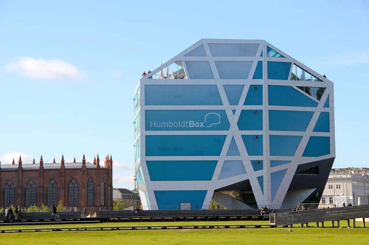 Alerte info ! Les flics de l’OFAST tirent la sonnette d'alarme sur le trafic de drogue en mode avion