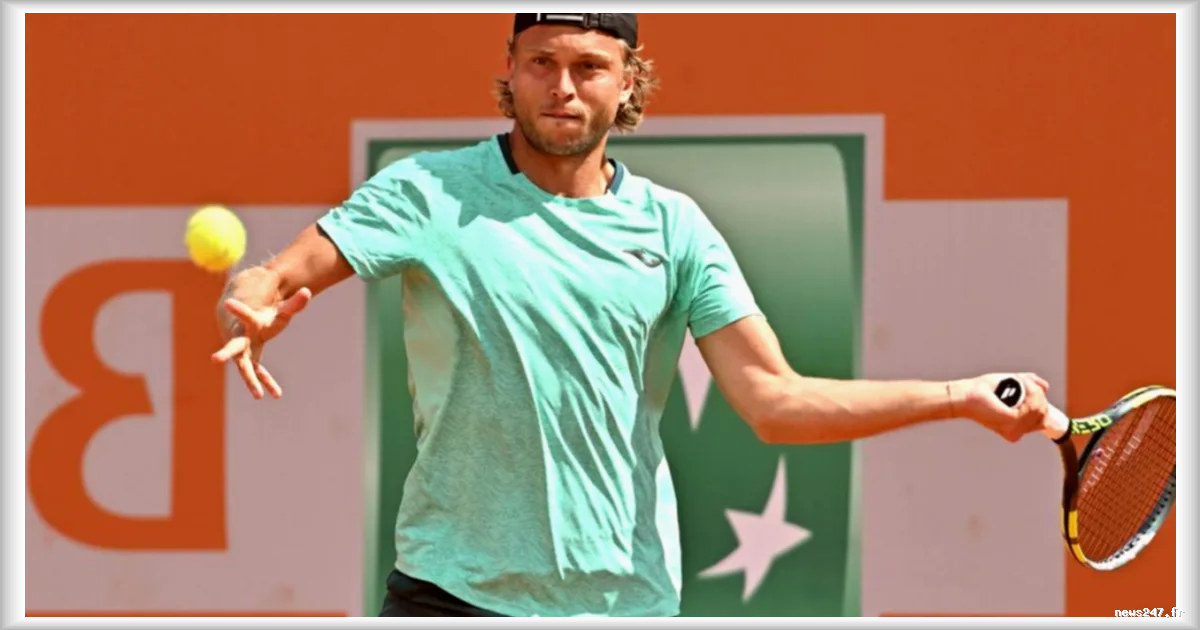 Alexandre Müller, 105e mondial à Roland-Garros, se bat chaque jour contre la maladie de Crohn