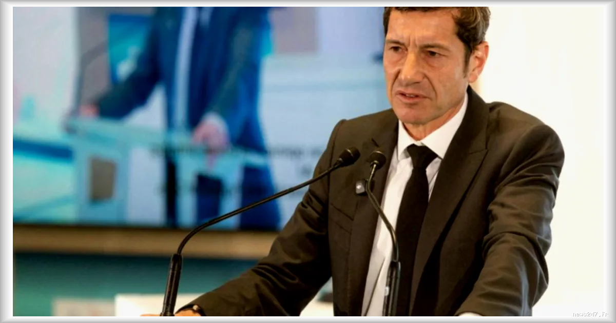 Alpes-Maritimes : le maire de Mandelieu-la-Napoule Sébastien Leroy quitte LR pour rejoindre David Lisnard