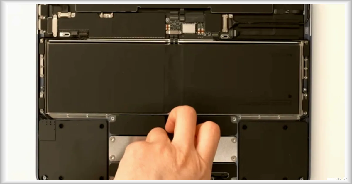 Apple annonce que la batterie du MacBook Neo supportera au moins 1 000 cycles de charge