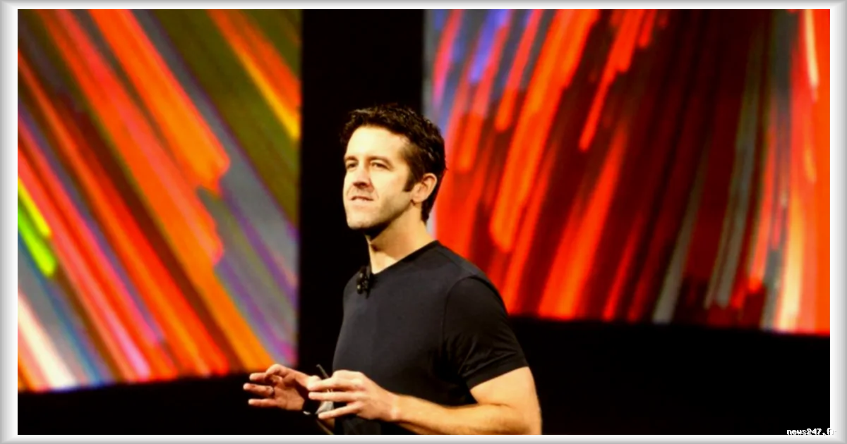 Apple : John Ternus, l’ingénieur discret nommé à la tête de l’entreprise en septembre 2026