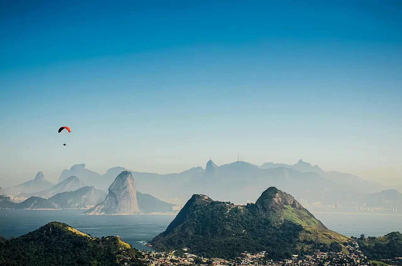 Au Brésil, un conseiller municipal de Rio impose la semaine de cinq jours pour les travailleurs