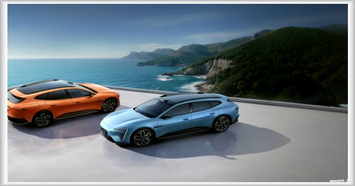 Avatr devoile l'Avatr 06T : un break de chasse impressionnant avec 955 chevaux et trois écrans géants, le tout au prix d'une citadine électrique