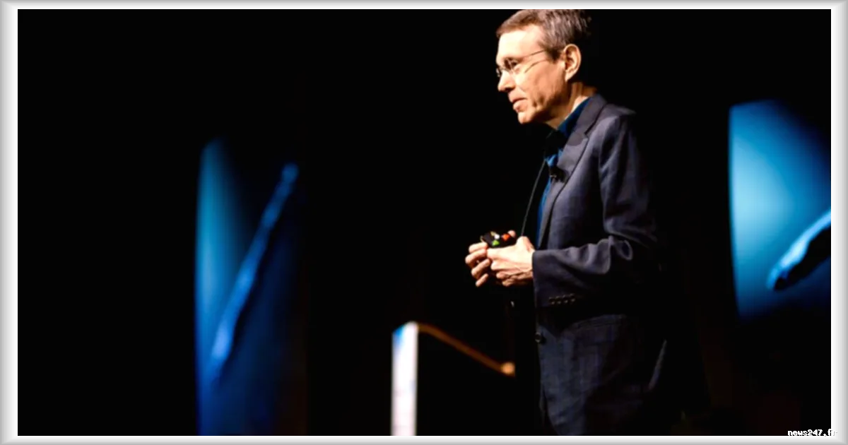 Avi Loeb, l’astrophysicien de Harvard qui défend l’hypothèse extraterrestre après les révélations du Pentagone sur les ovnis
