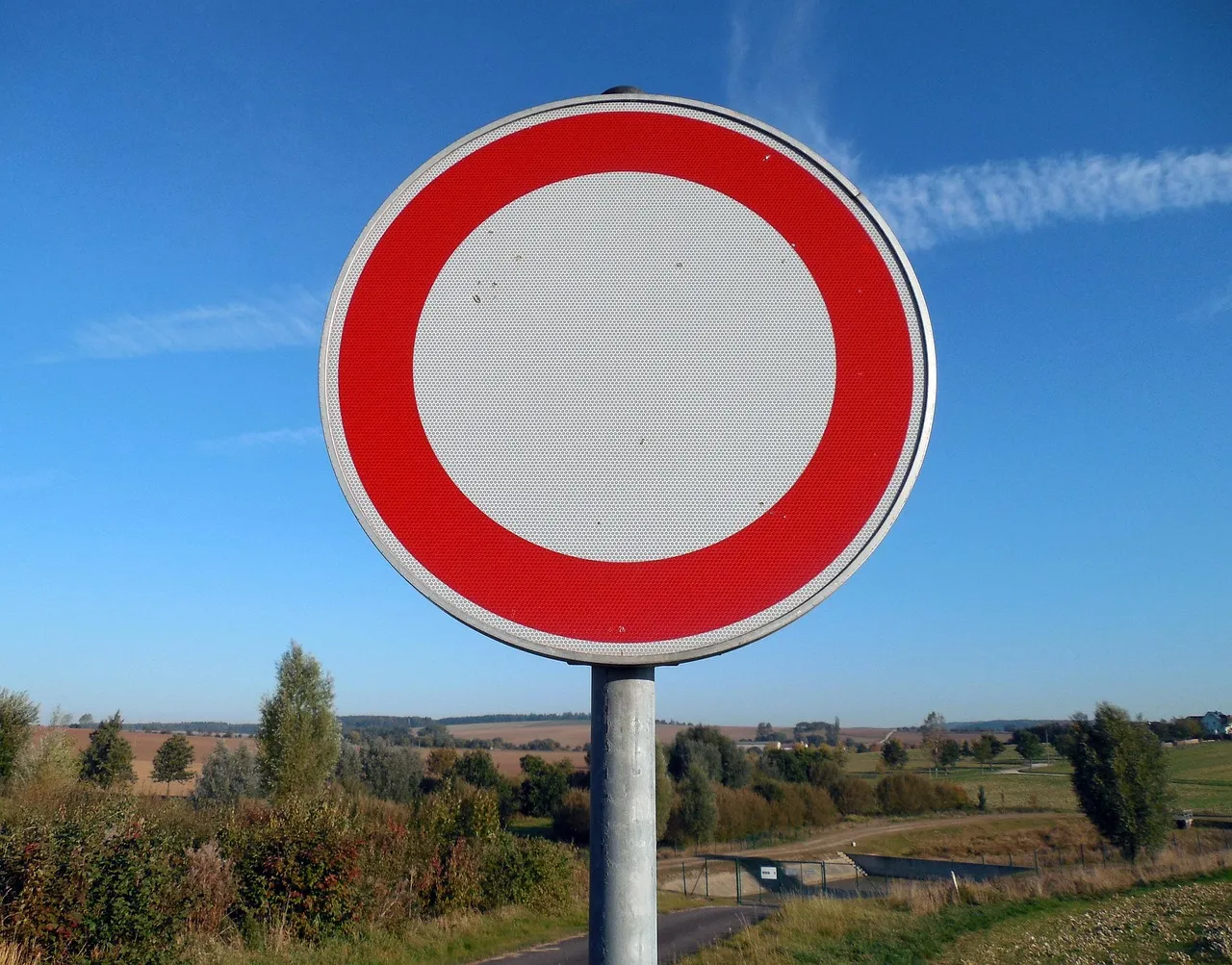 Baignade dans la Loire à Tours : une pratique interdite mais persistante malgré les risques