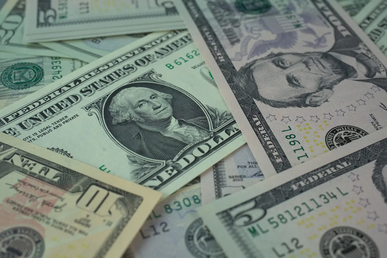 Bitcoin : la descente en dessous des 70 000 dollars fait trembler le marché