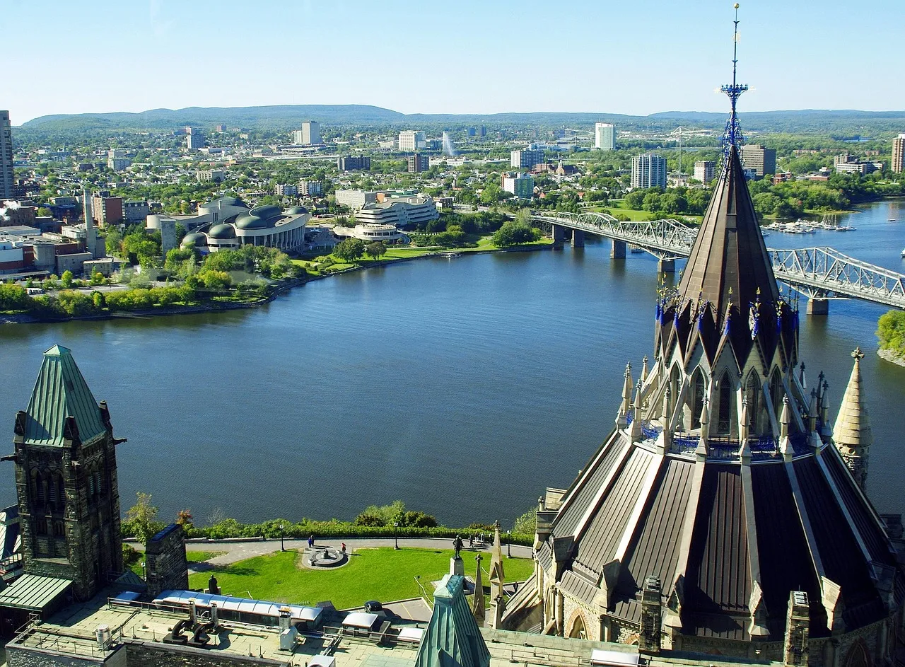 Canada : Ottawa annonce des représailles ciblées contre les droits de douane américains