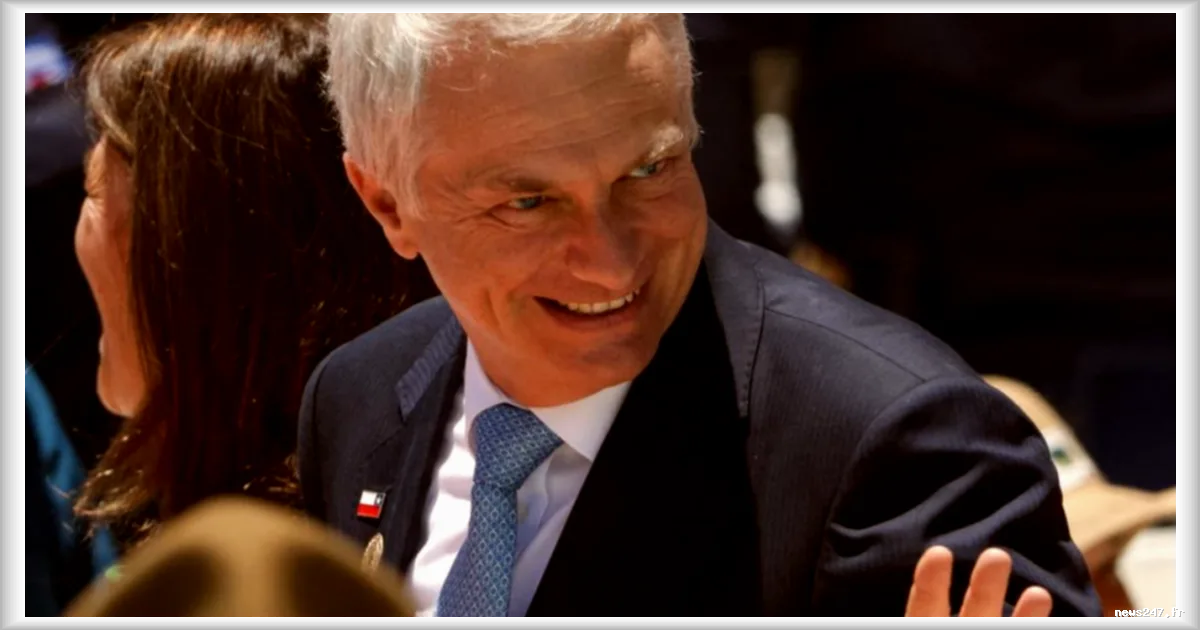 Chili : le président José Antonio Kast veut imposer aux écoles et centres de santé de signaler les migrants irréguliers