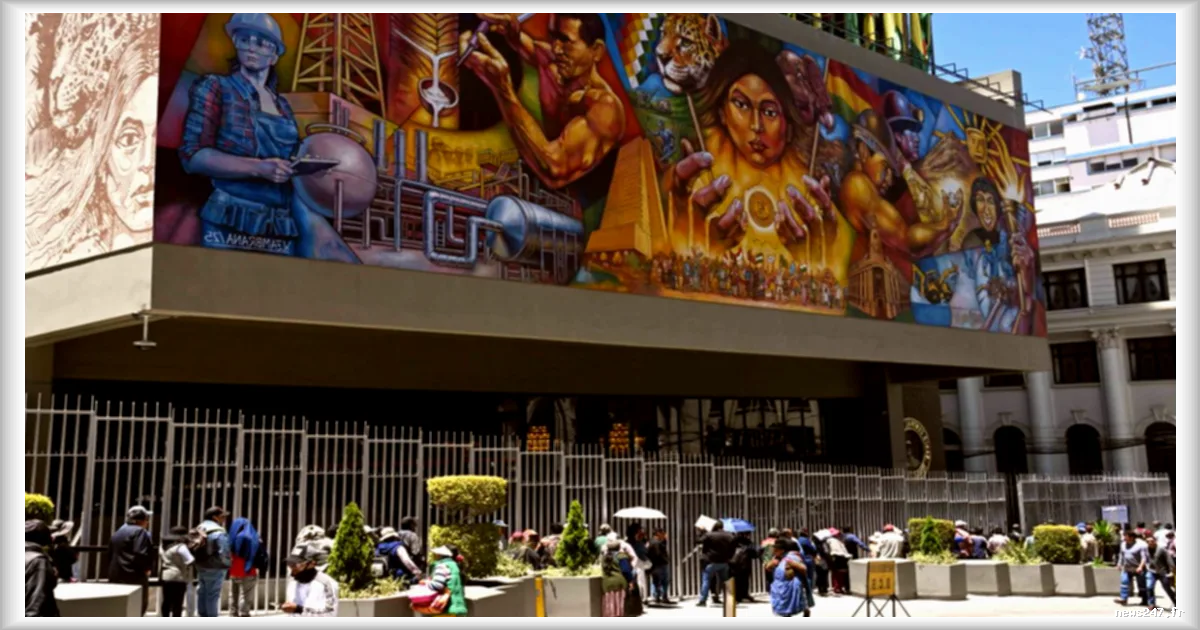 Confusion et ruée vers les banques en Bolivie après l'annulation de billets volés