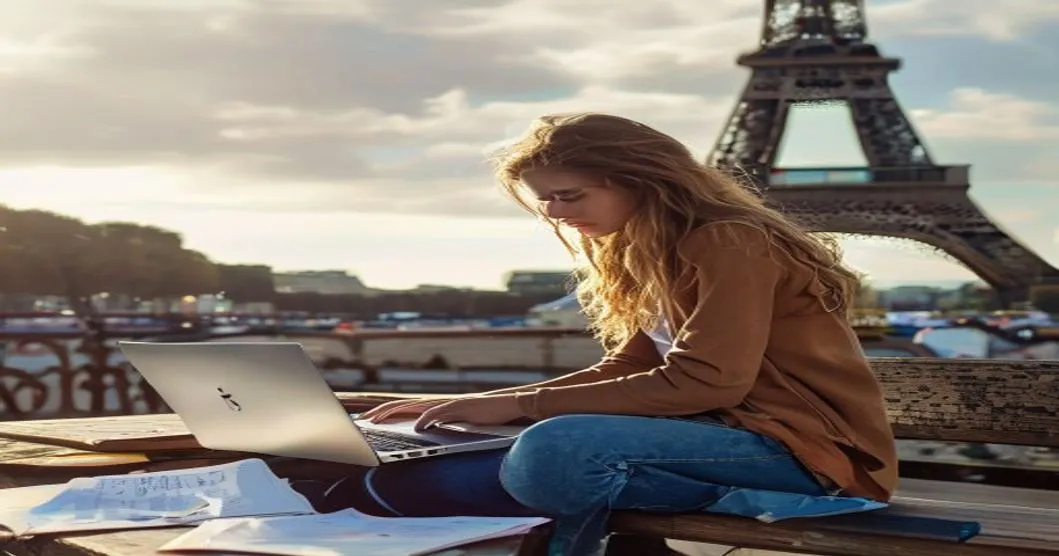Créatrices de contenu engagées : la précarité et le harcèlement au cœur d’un métier en tension
