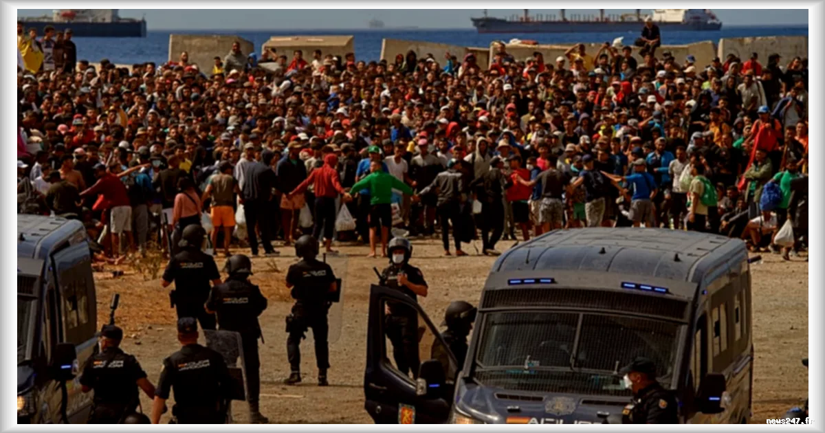 Crise migratoire à Ceuta : des habitants bloquent un convoi humanitaire de la Croix-Rouge