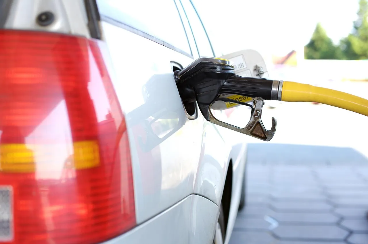 Dans les zones rurales, des communes rachètent des stations-service pour maintenir un service essentiel