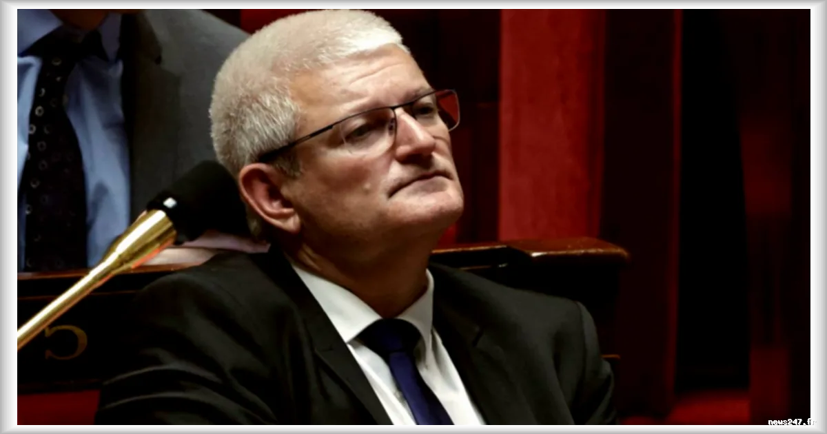 Debat sur l'aide a mourir : Olivier Falorni lit une lettre d'Elisabeth Badinter, le projet de loi en discussion continue