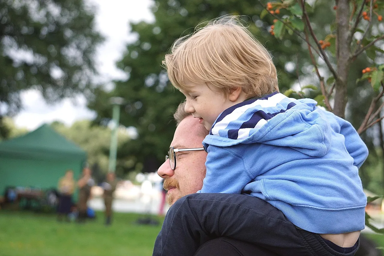 Défi sportif : un père et sa fille s’engagent dans 10 marathons en 10 mois pour financer la recherche sur le syndrome de Leigh