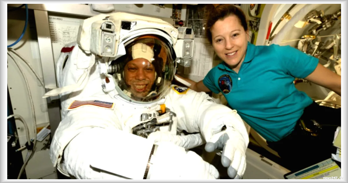 Deux astronautes de la Nasa effectuent une sortie dans l'espace pour réparer un bras robotique