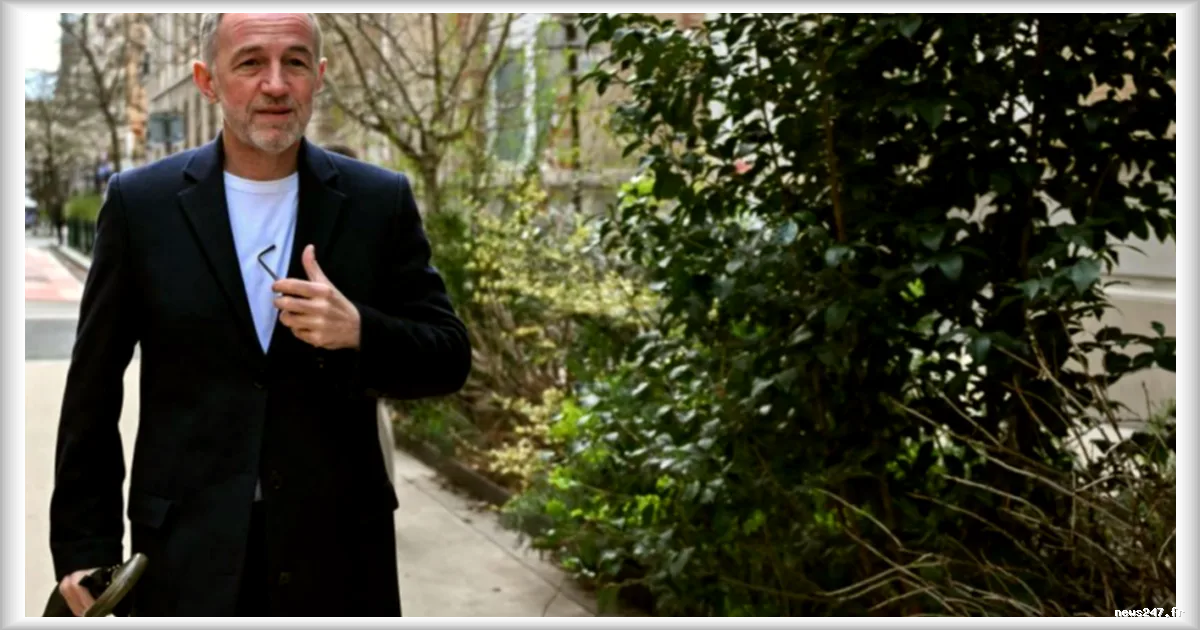 Emmanuel Grégoire, le favori socialiste à la mairie de Paris, face à des défis