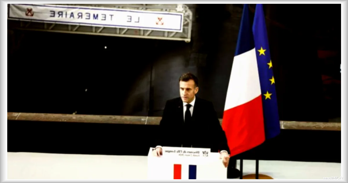 Emmanuel Macron se maintient à distance des élections municipales