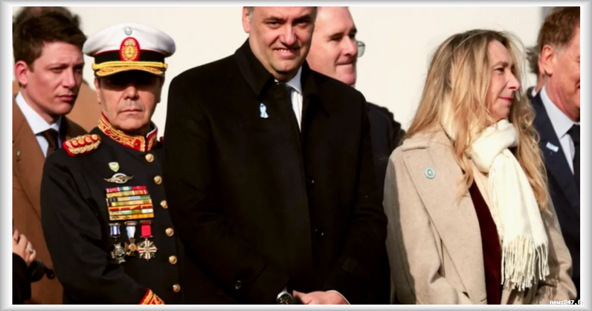 En Argentine, le chef des ministres Manuel Adorni écarté du porte-parolat après un scandale d’enrichissement illicite
