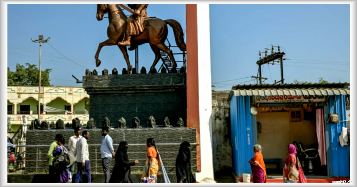 En Inde, l'instrumentalisation politique des statues de Shivaji par les suprémacistes hindous