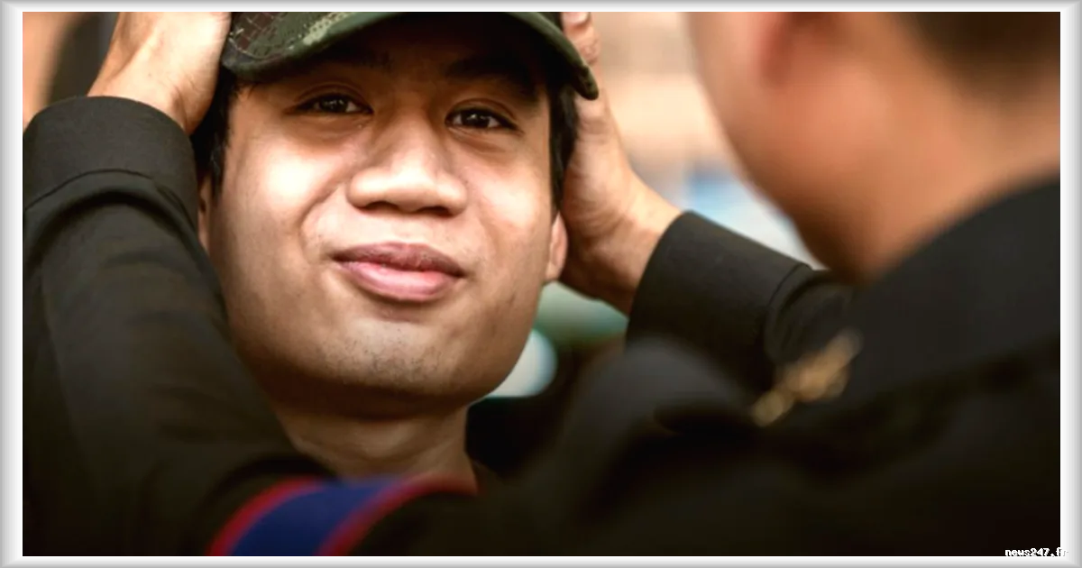 En Thaïlande, le service militaire séduit les jeunes grâce à une campagne décalée et des arguments économiques