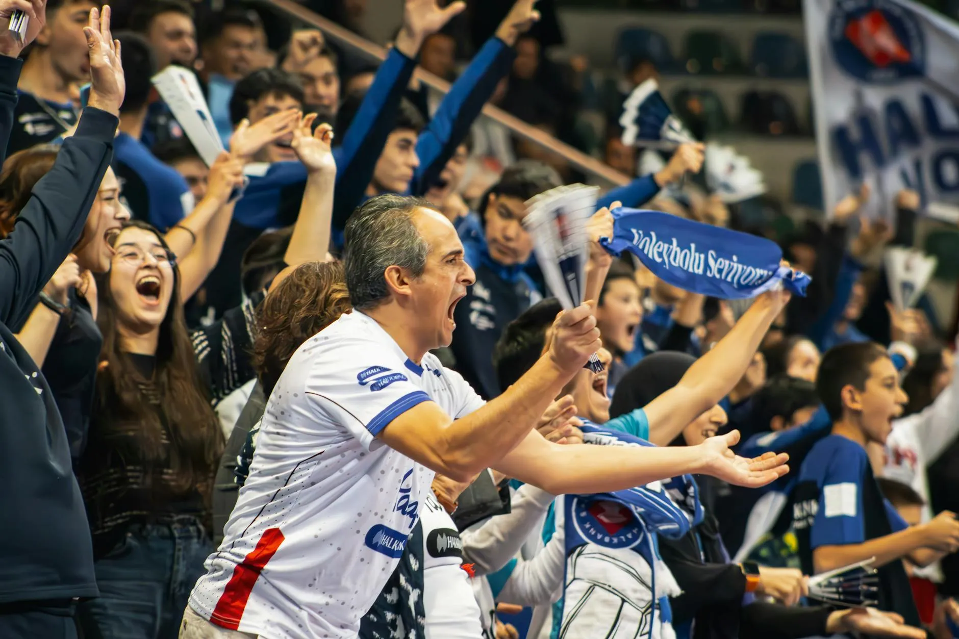 Fan de Javier Milei, l'ex-ministre Guillaume Kasbarian lance son Parti de la liberté