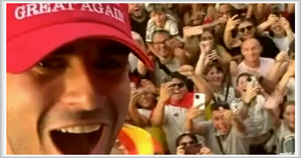Ferran Torres minimise le polémique autour de sa casquette « Make Spain Great Again »