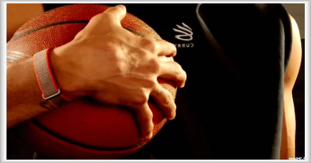 Fitbit Air : le nouveau bracelet connecté de Google dévoilé par Stephen Curry