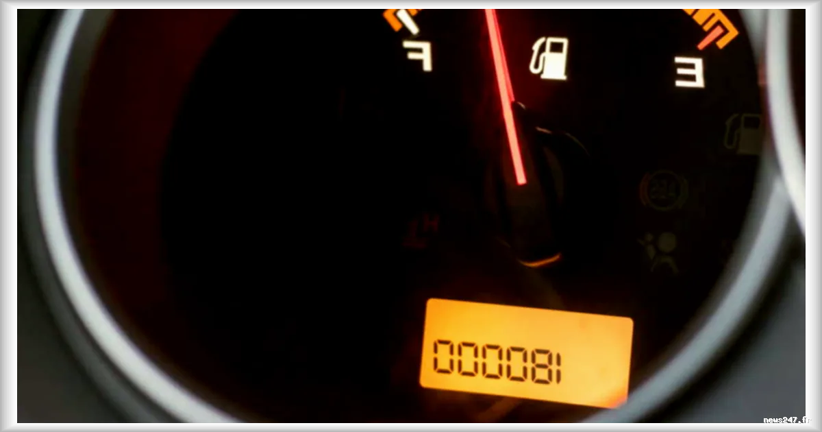 Flambée des carburants : 44 % des Français limitent leurs trajets, selon une étude Keolis