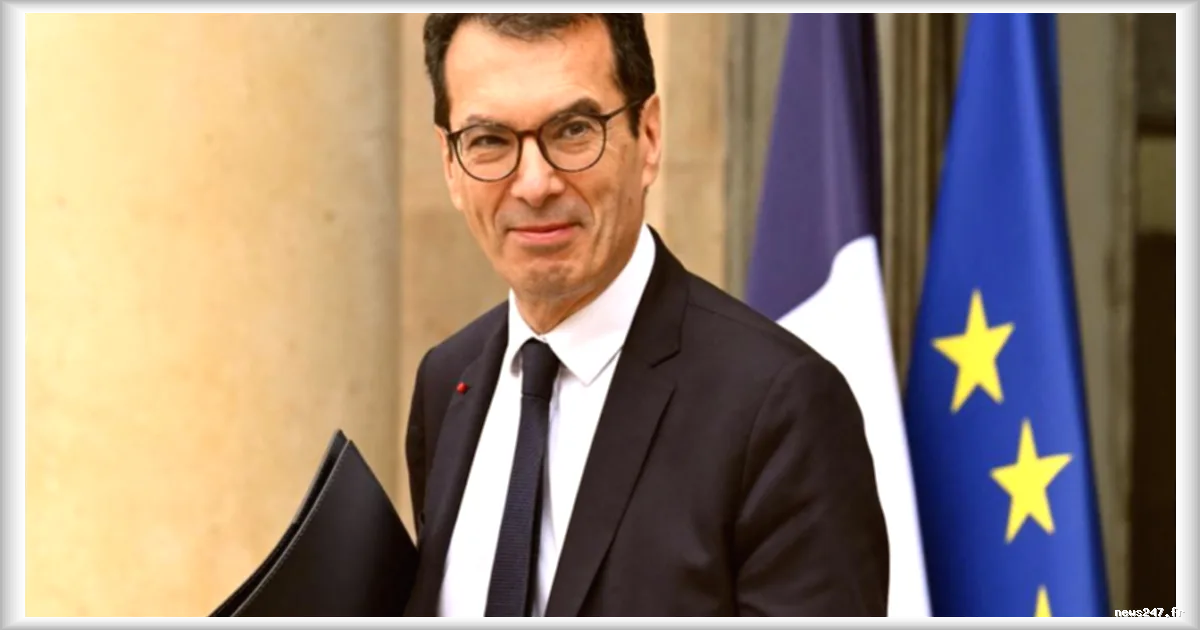 Flambée des carburants : le gouvernement envisage des mesures de chômage partiel pour soutenir les entreprises, annonce le ministre du Travail