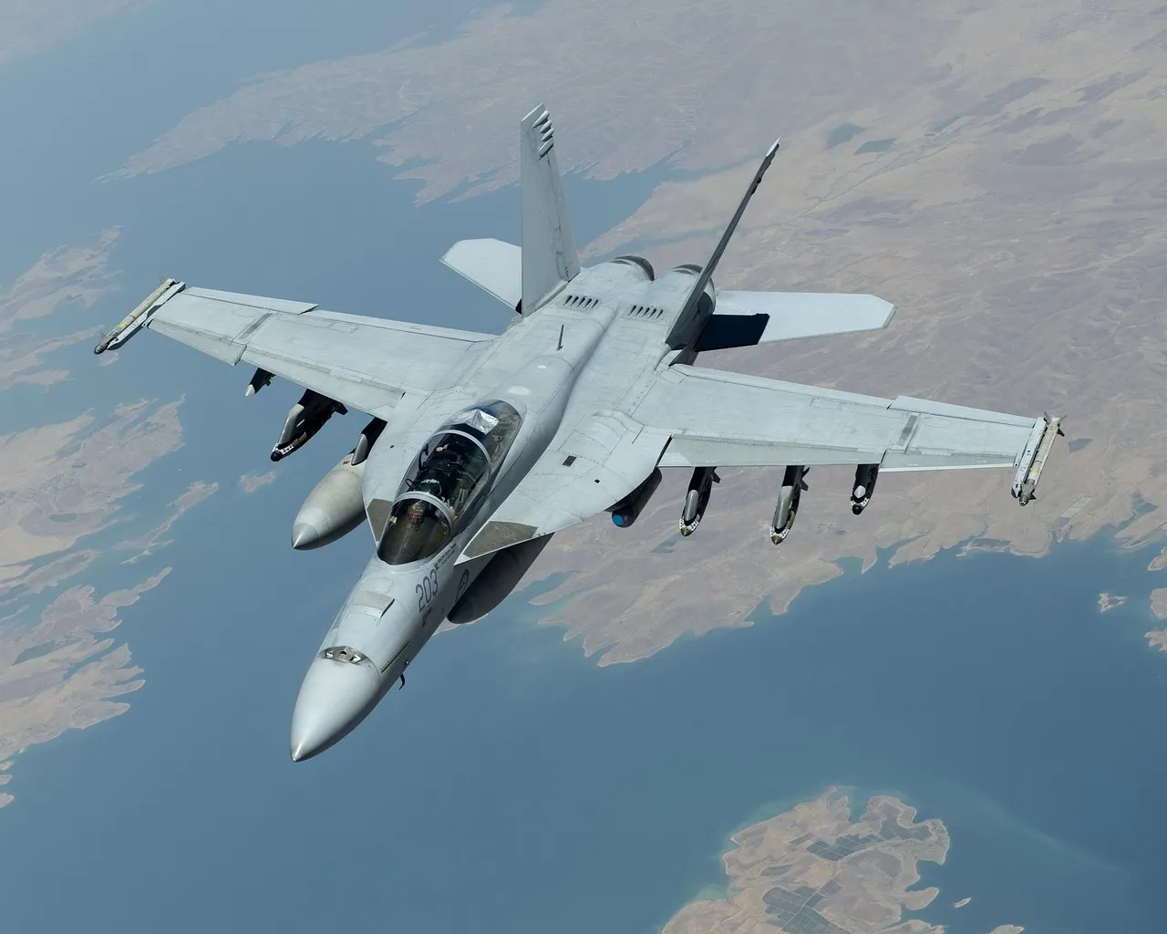 Flávio Bolsonaro, l'héritier politique, en position de force pour défier Lula en 2026