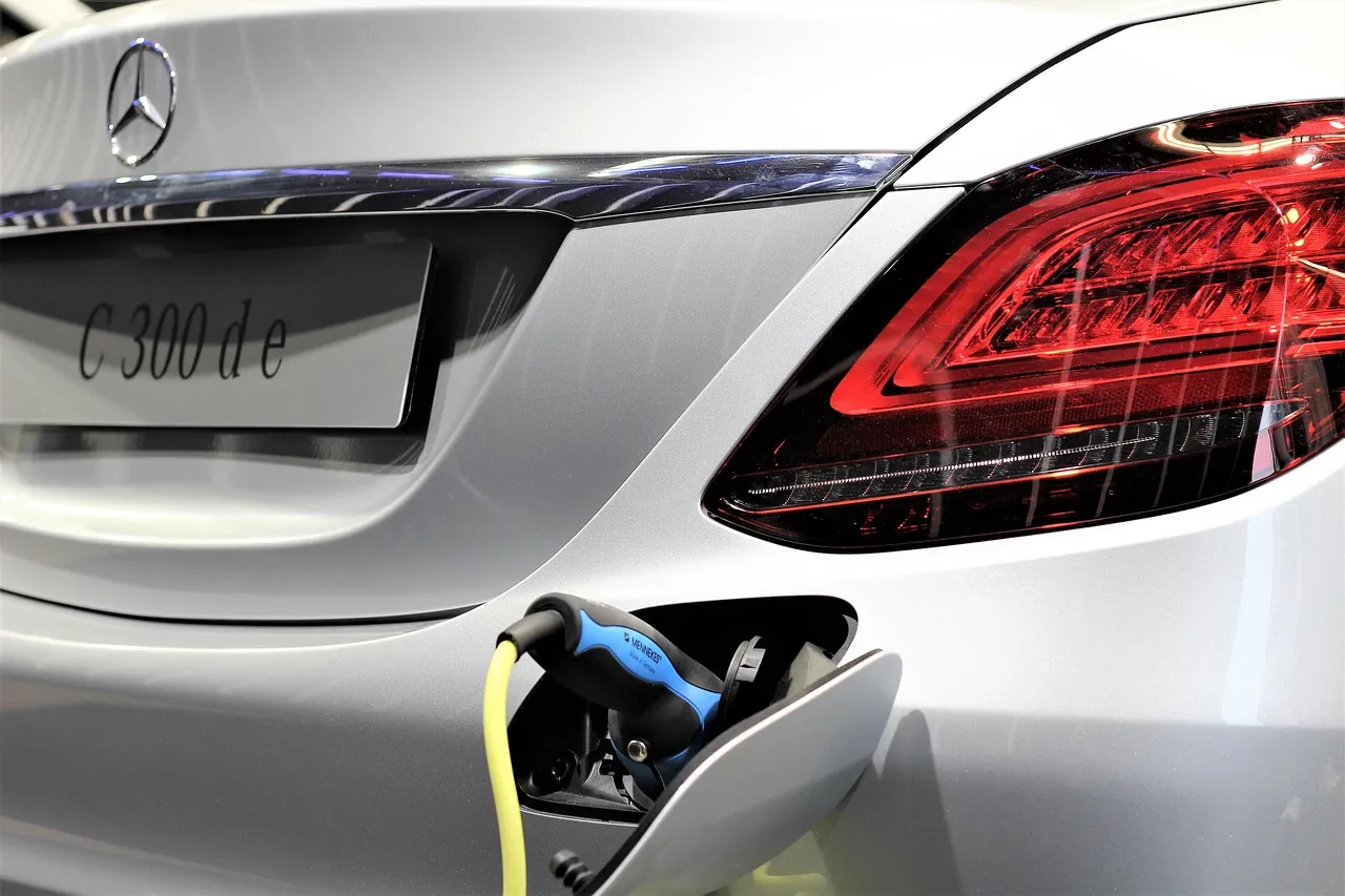 Gigafactories des Hauts-de-France : l’euphorie initiale des usines de batteries électriques laisse place aux difficultés industrielles