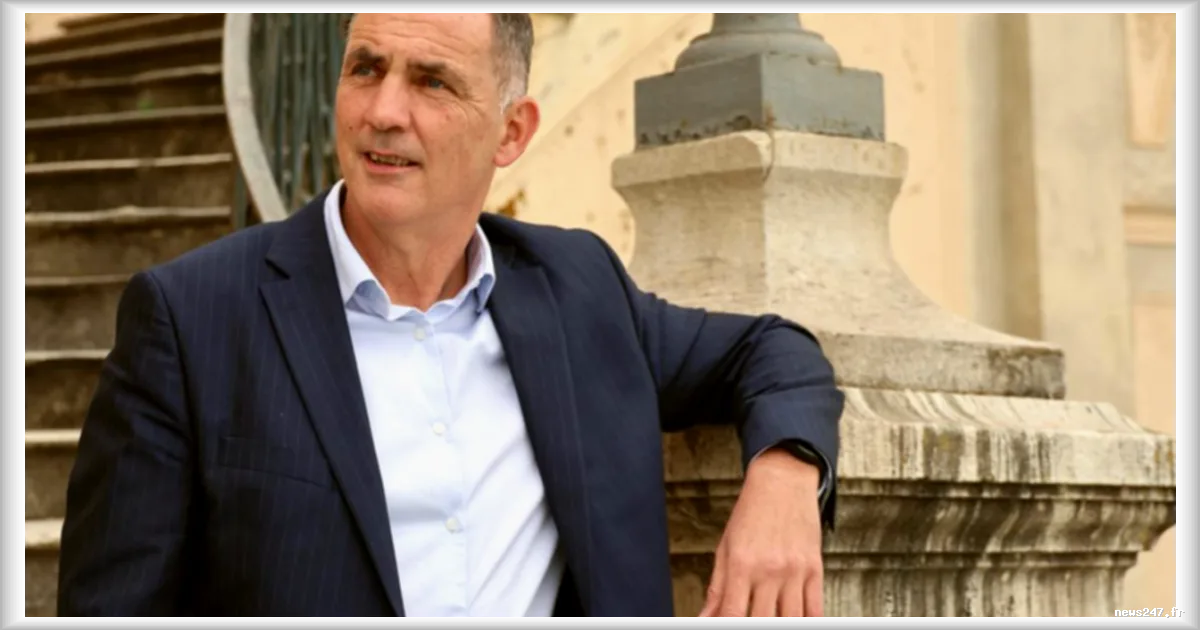 Gilles Simeoni, nouveau maire de Bastia, pose un ultimatum à l'État sur l'autonomie de la Corse