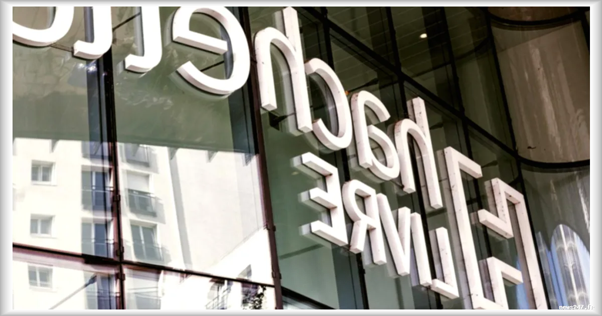 Grasset : un mouvement inédit d'auteurs quitte la maison d'édition sans ébranler le groupe Hachette