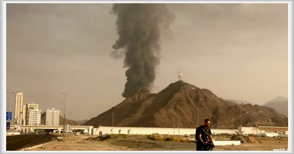 Guerre au Moyen-Orient : les Émirats arabes unis attaqués par des drones et missiles iraniens, Israël frappe le Liban