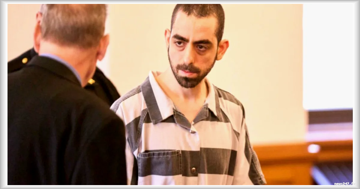 Hadi Matar, l’homme qui a tenté de tuer Salman Rushdie, reconnu coupable de terrorisme