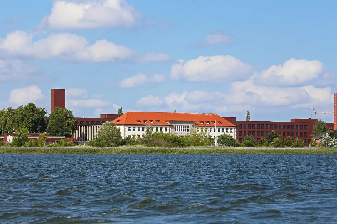 Hakim El Karoui appelle à une évolution de l'Institut du monde arabe