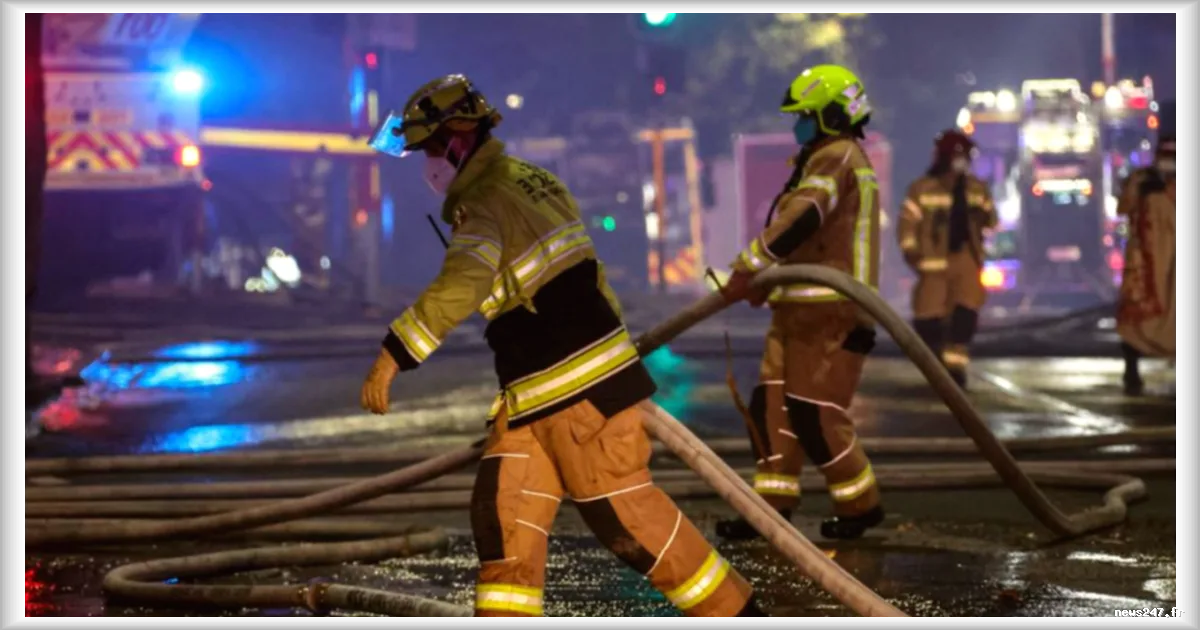 Incendie à la raffinerie Viva Oil en Australie : les services de secours luttent pour maîtriser le feu