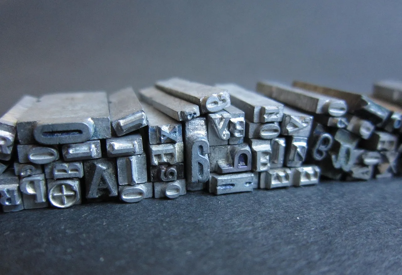 Jean-Luc Mélenchon critique violemment les journalistes de «Frontières» lors d'une conférence de presse