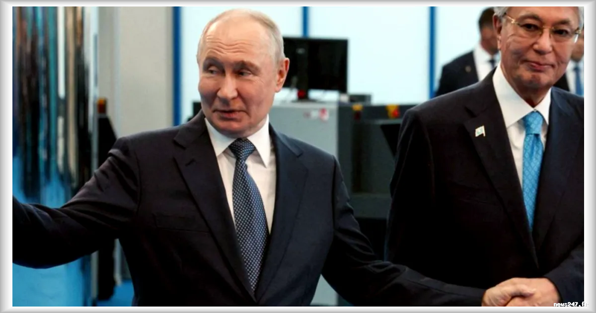 Kazakhstan : Tokaïev évoque le gel du conflit russo-ukrainien devant Poutine lors du forum d'Omsk