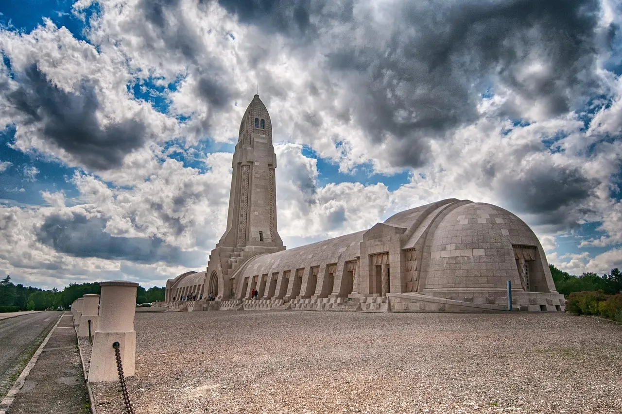 La bataille de Verdun : 110 ans après, des photos inédites pour mieux comprendre