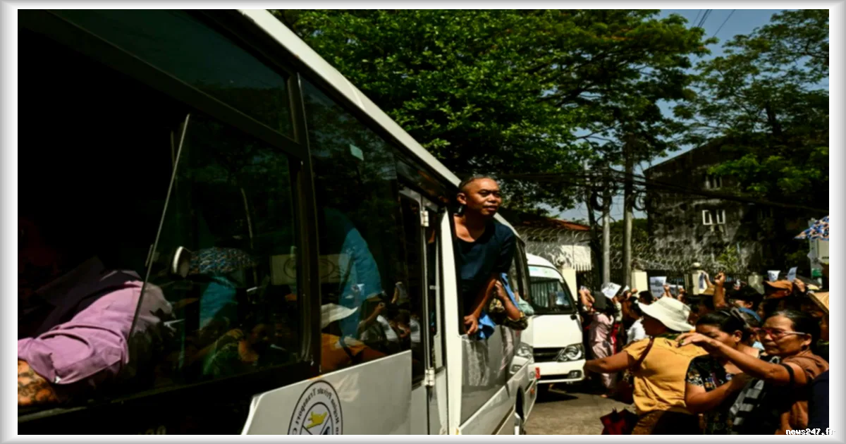 La Birmanie annonce la libération de 7 300 détenus pro-démocratie