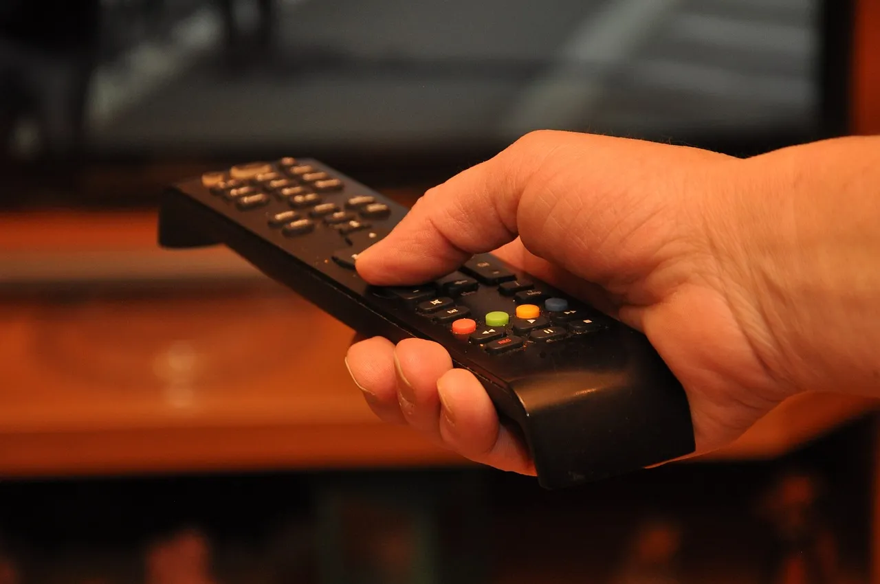 La droite et l’extrême droite investissent les médias pour imposer leur vision du monde