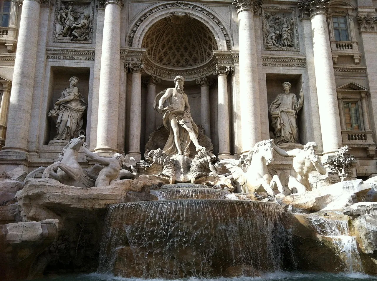 La fontaine de Trevi à prix d'or : un caprice touristique ou une nécessité ?