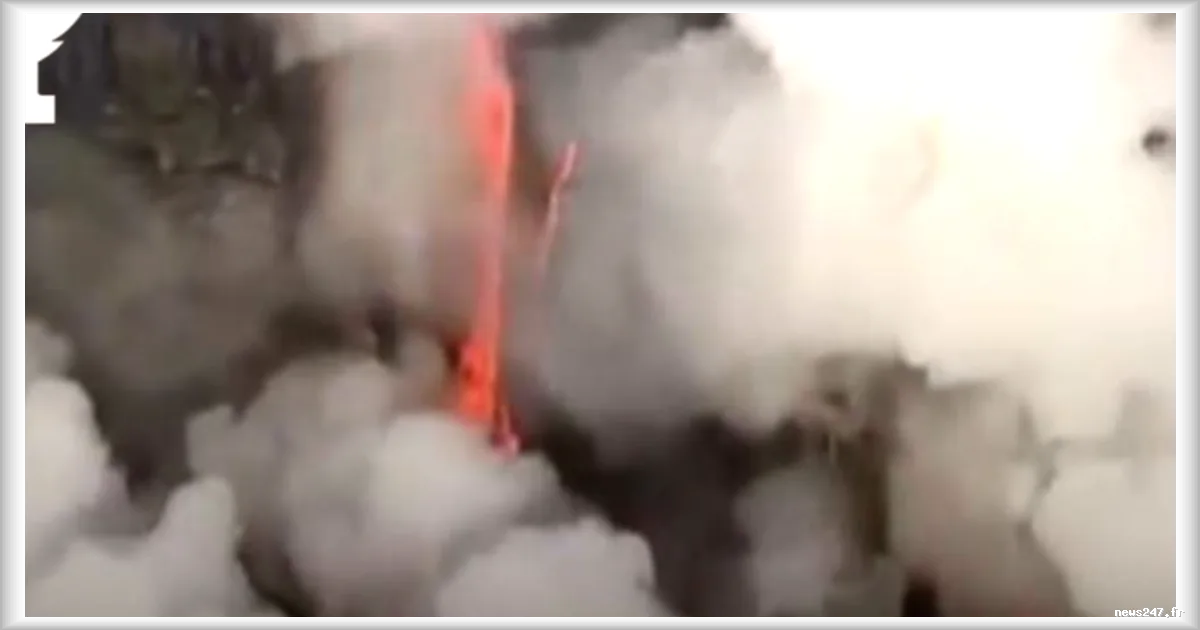 La lave du piton de la Fournaise atteint l'océan Indien pour la première fois en 19 ans