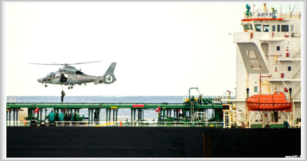 La marine française arraisonne un pétrolier-cargo soupçonné d’appartenir à la flotte fantôme russe en mer Méditerranée