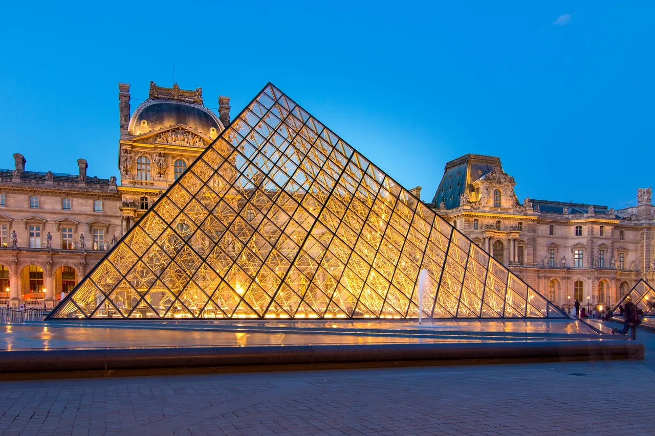 La mission de réorganisation du Louvre officiellement abandonnée