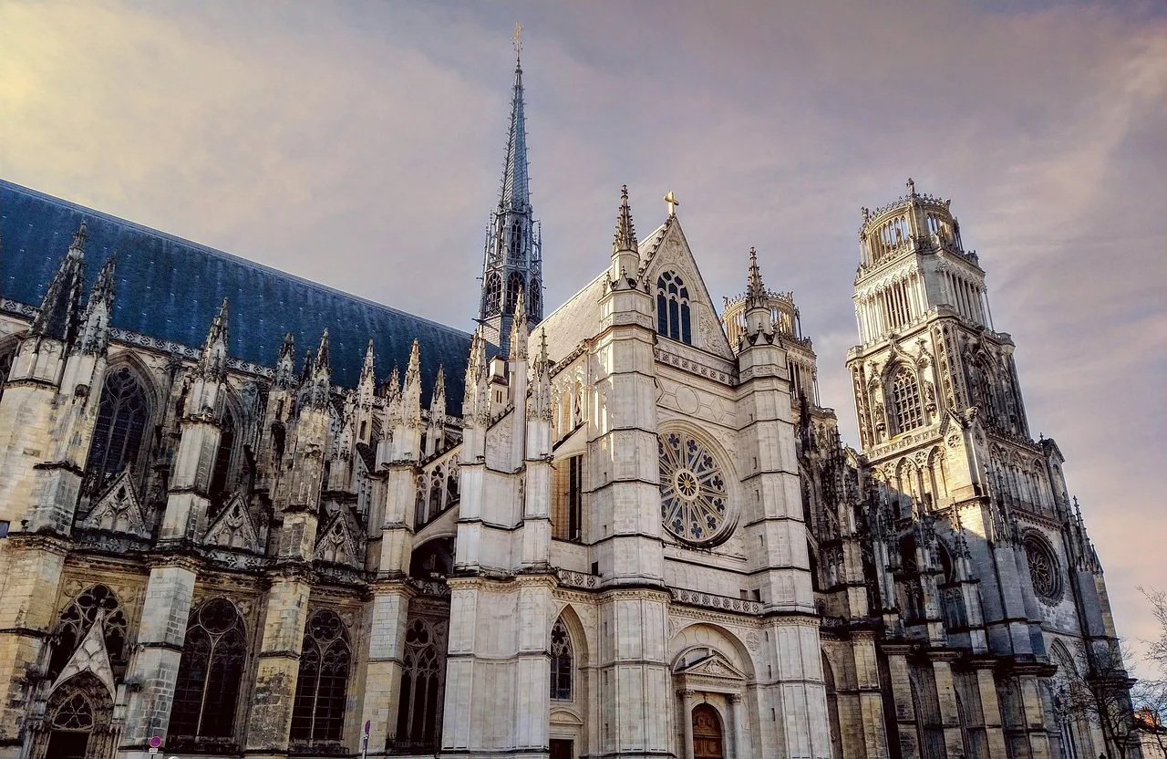 La mort de Quentin Deranque : Gérald Darmanin inquiète les professionnels du droit